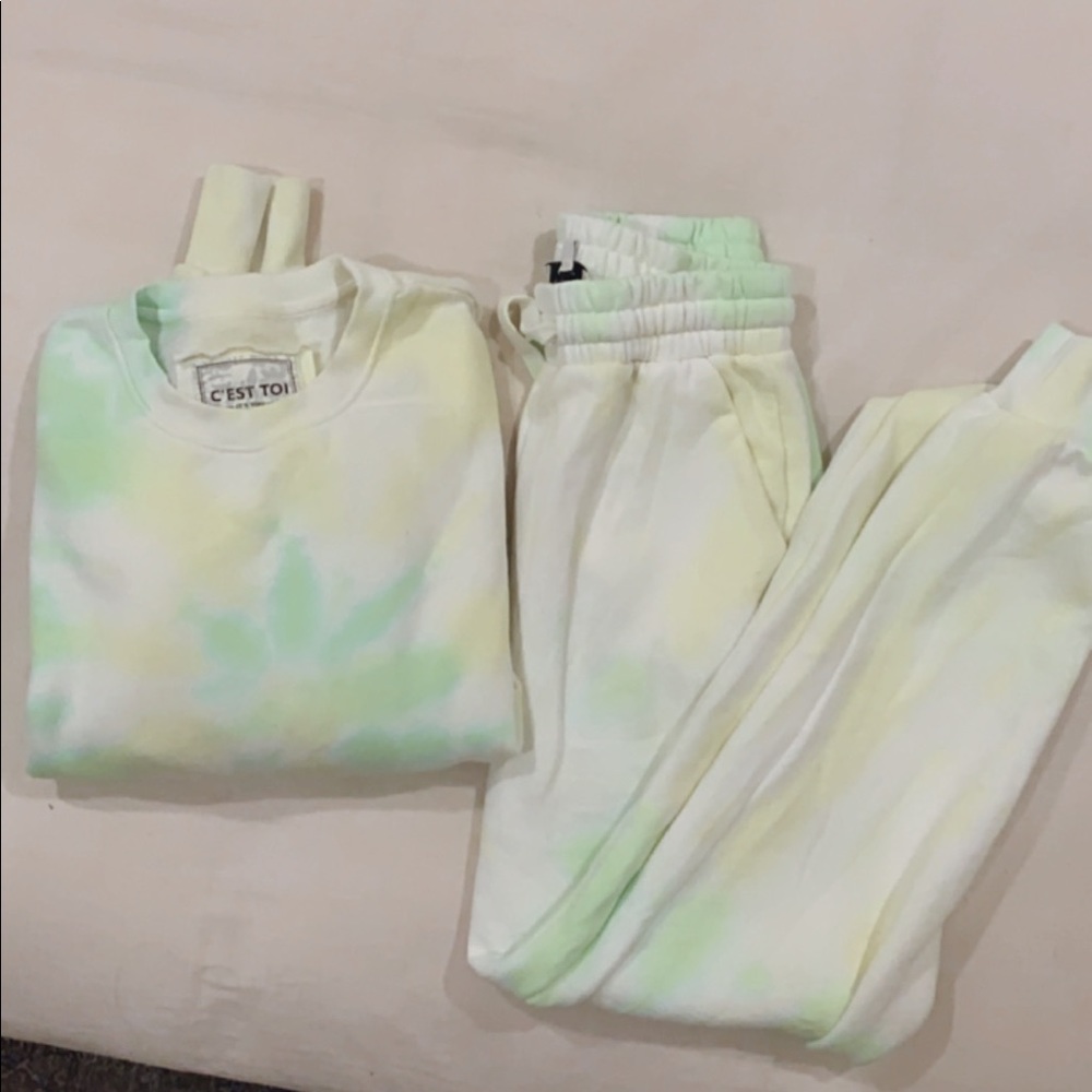 🛑sold🛑 F21 Tie-dye matching sweat set